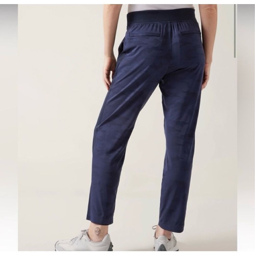 ✨ATHLETA BROOKLYN CAMO NAVY SZ 12T JOGGER✨ - Picture 7 of 11